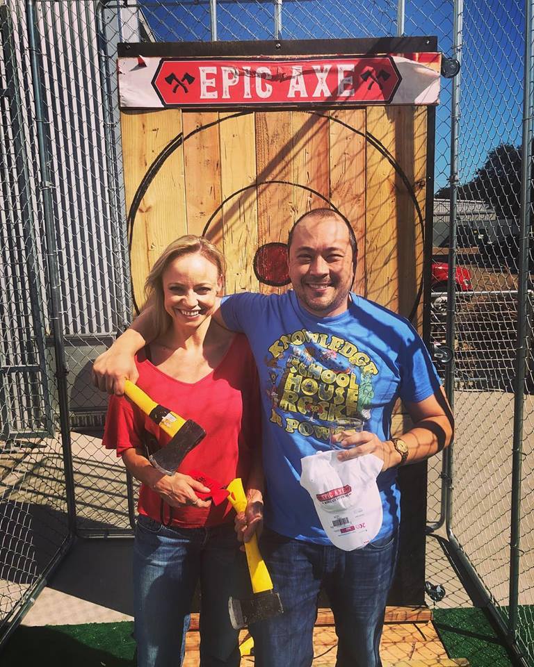 Mobile axe throwing services