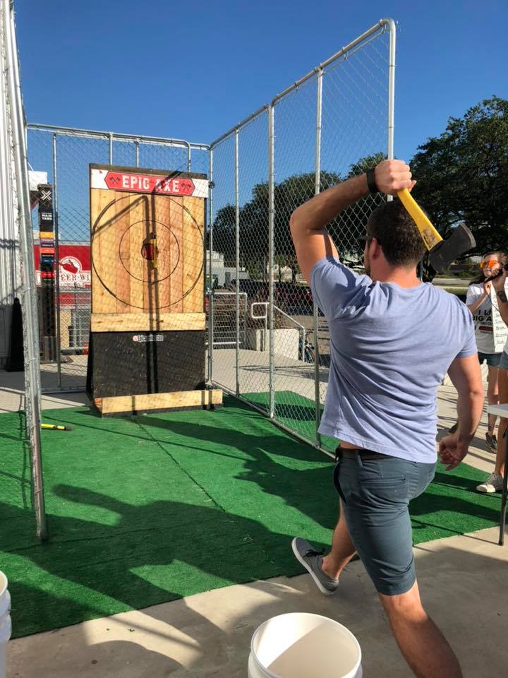Mobile axe throwing services