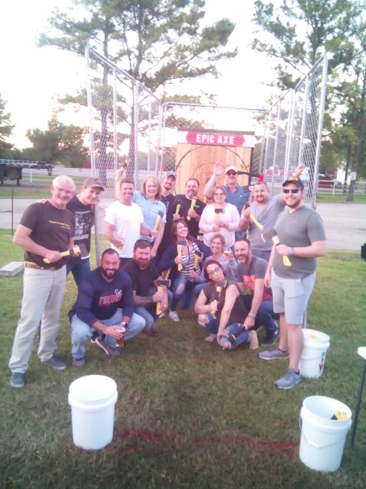 Mobile axe throwing services