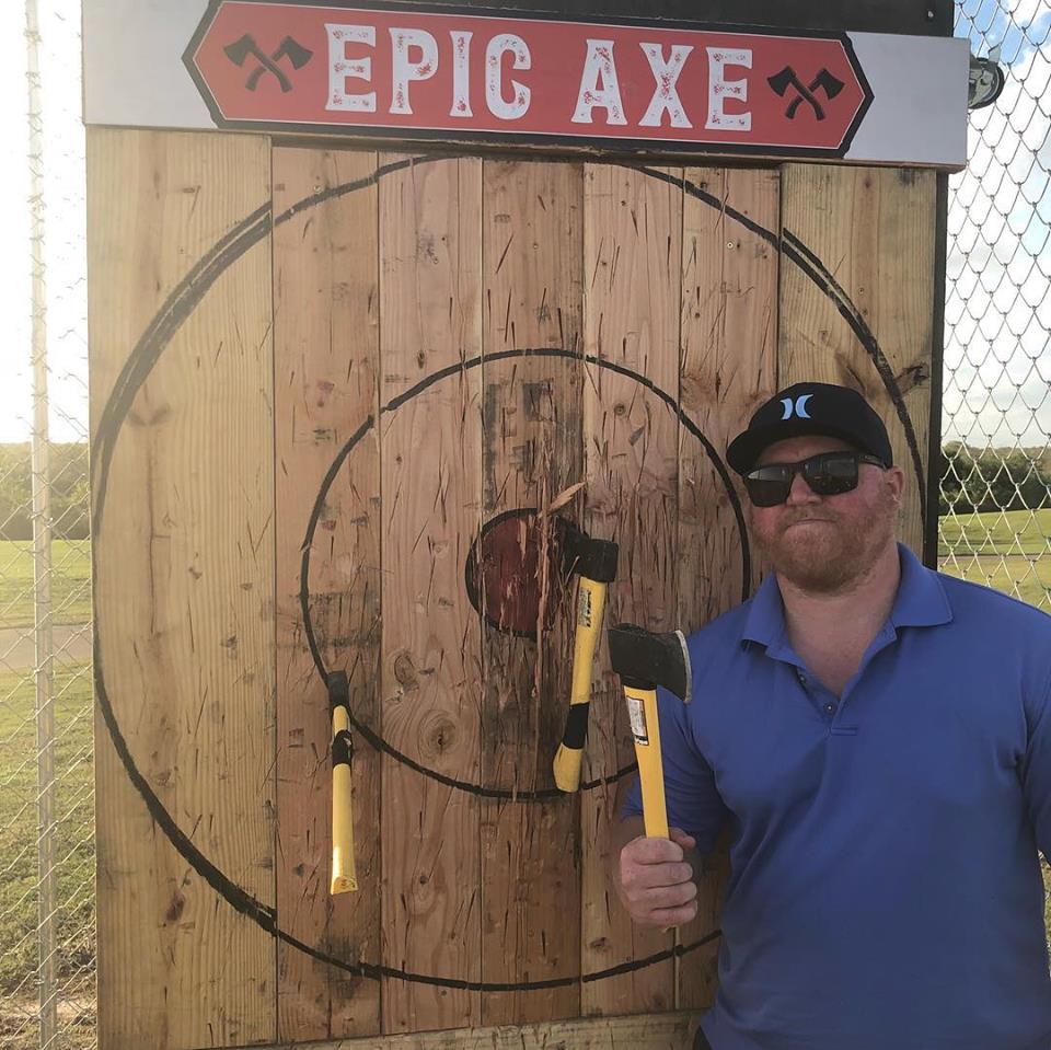 Mobile axe throwing services