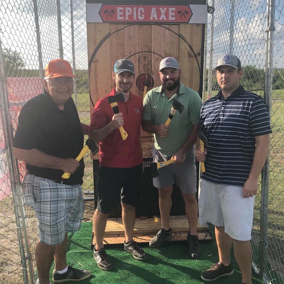 Mobile axe throwing services