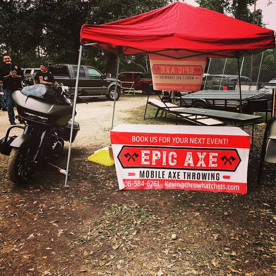 Mobile axe throwing services