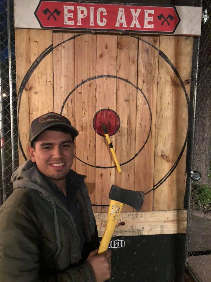 Mobile axe throwing services