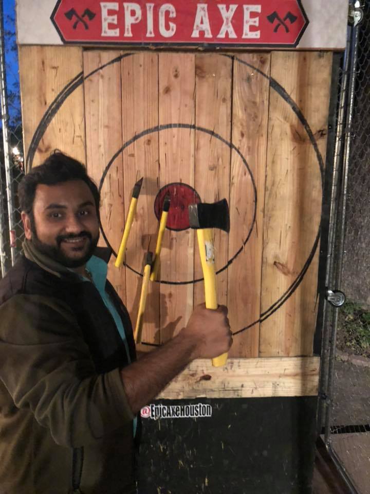 Mobile axe throwing services
