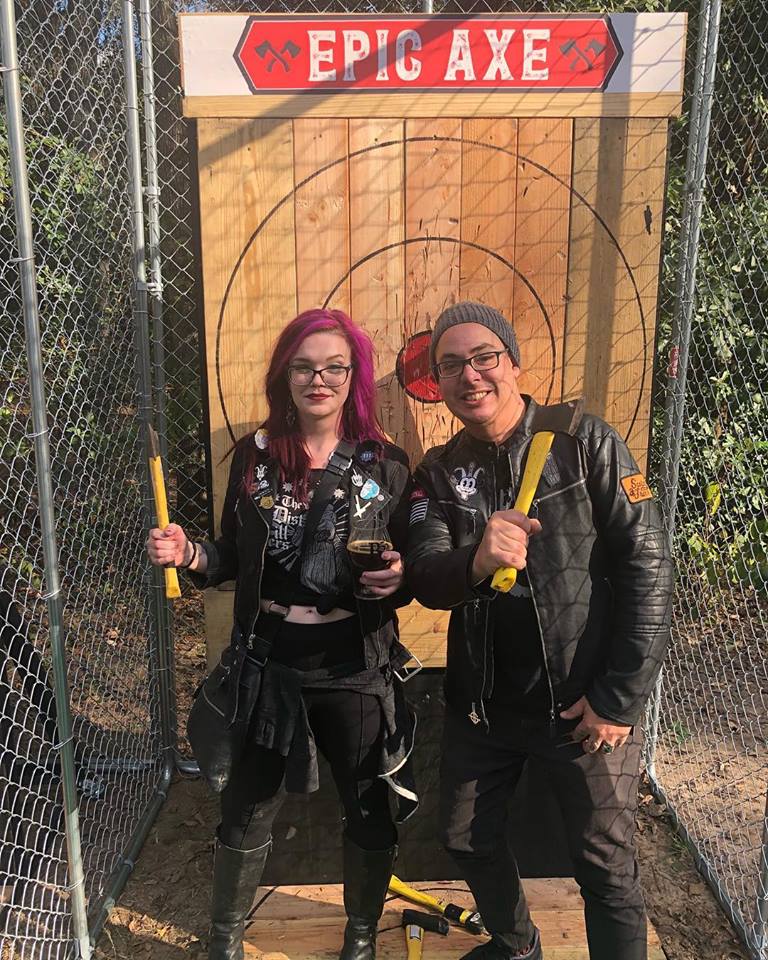 Mobile axe throwing services