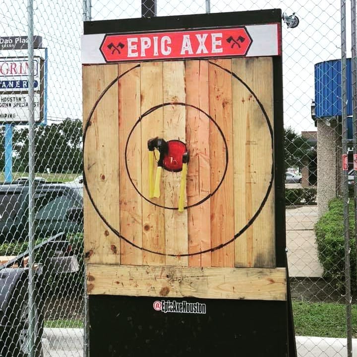 Mobile axe throwing services