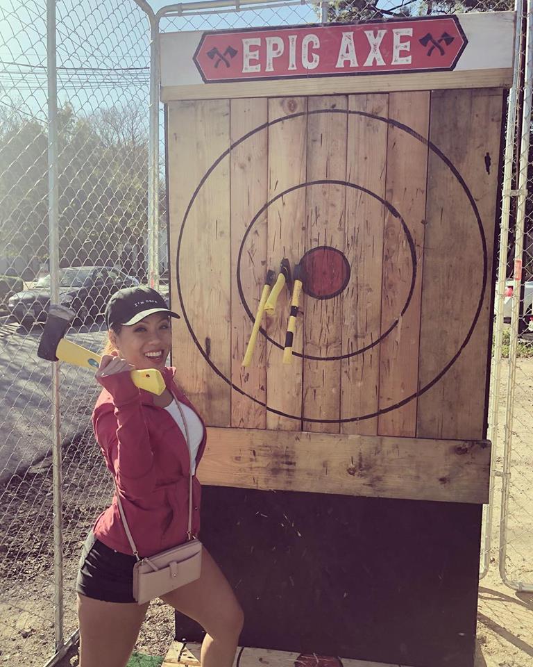 Mobile axe throwing services