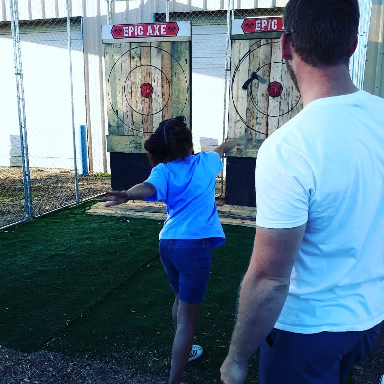 Mobile axe throwing services