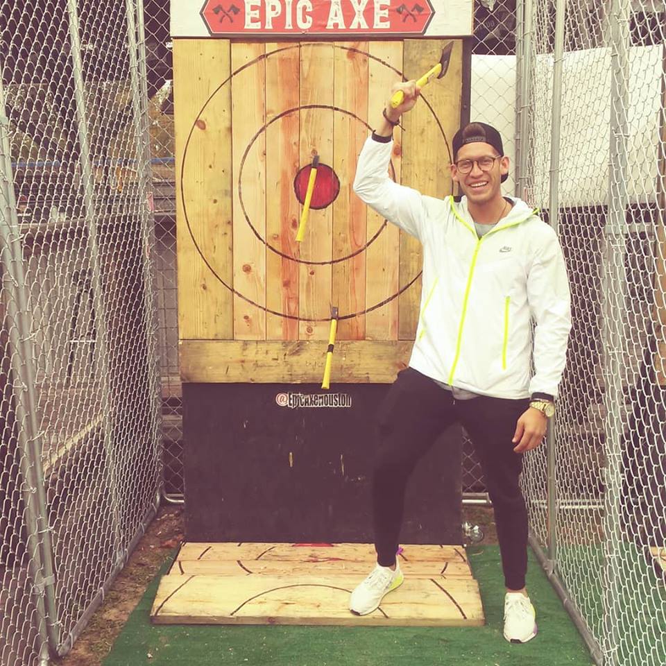 Mobile axe throwing services