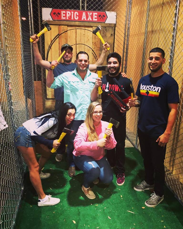 Mobile axe throwing services