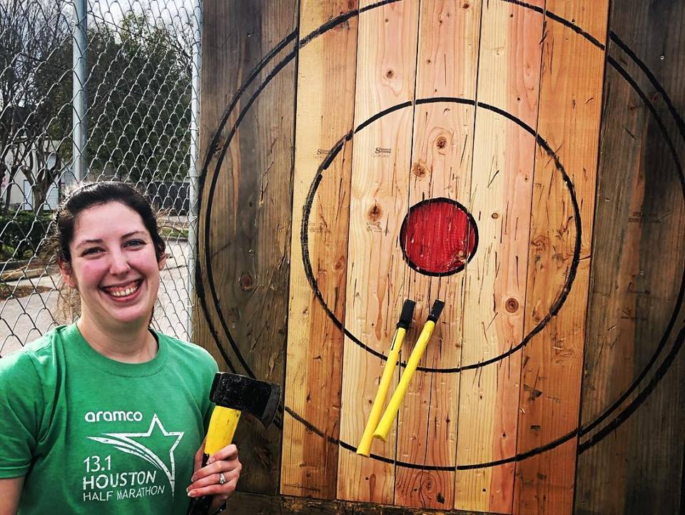 Mobile axe throwing services