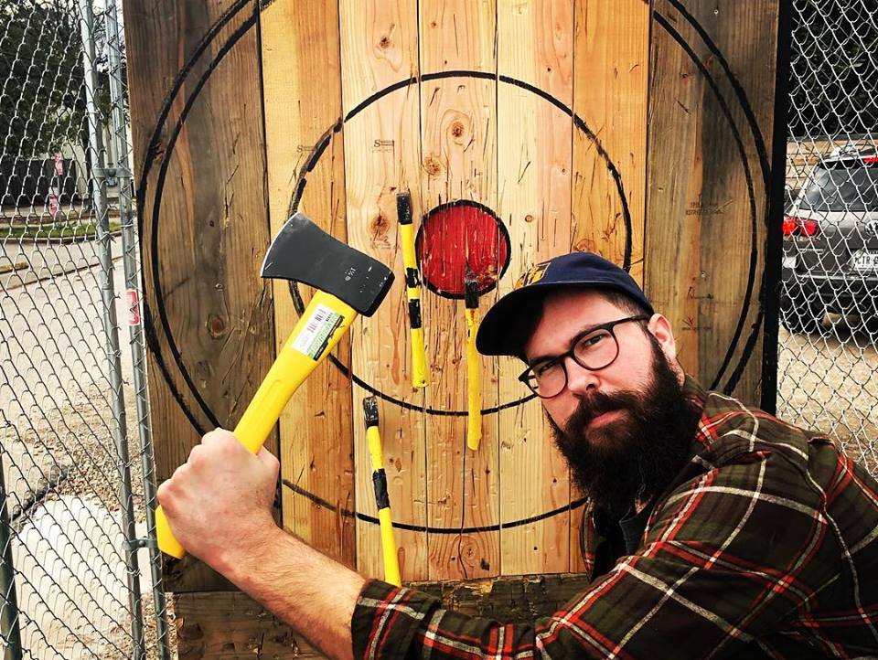 Mobile axe throwing services