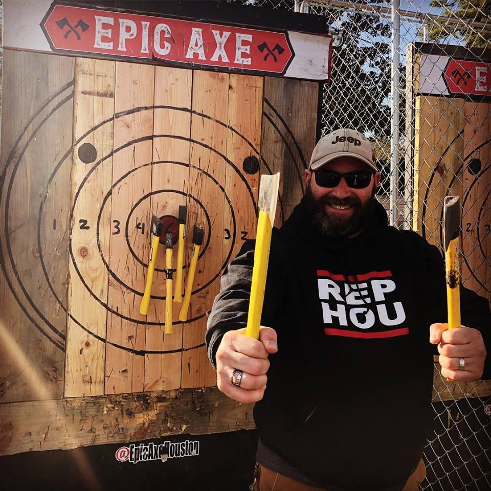 Mobile axe throwing services