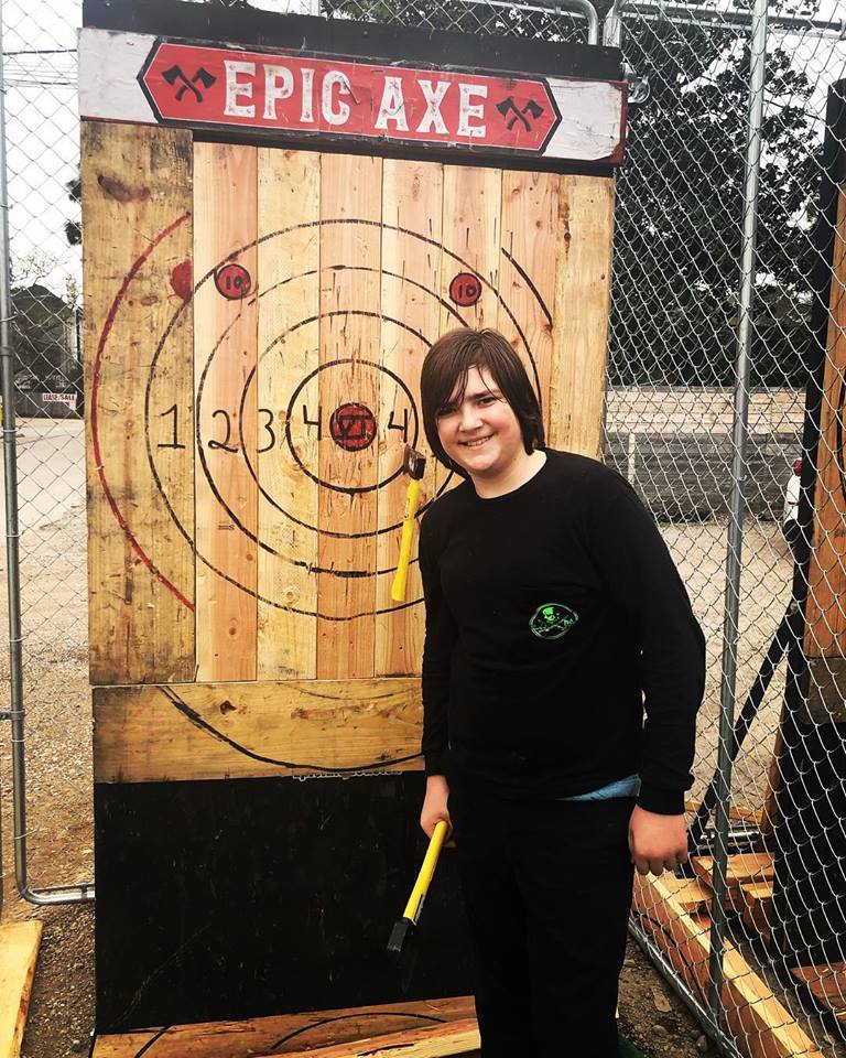 Mobile axe throwing services