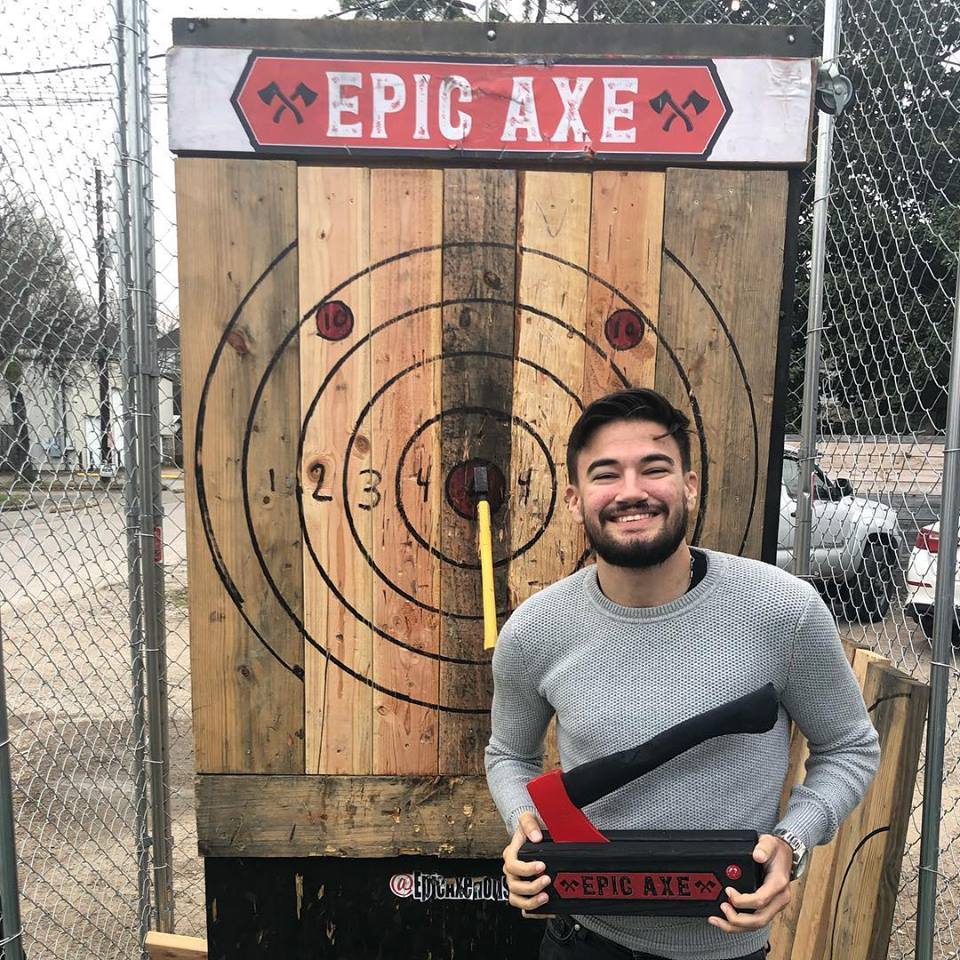 Mobile axe throwing services