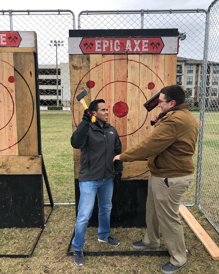 Mobile axe throwing services
