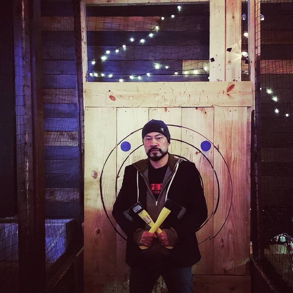 Mobile axe throwing services