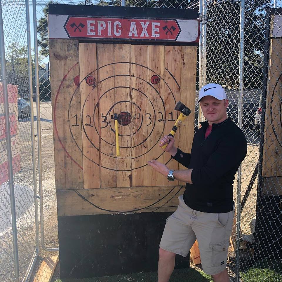 Mobile axe throwing services