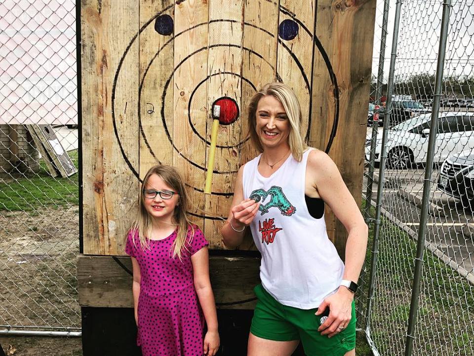 Mobile axe throwing services