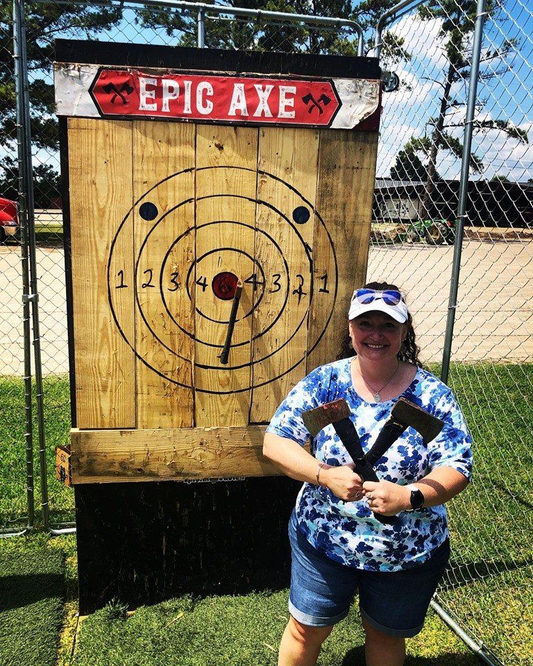 Mobile axe throwing services