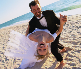 Sea-Isle-City-Jitney-Bride-and-Groom