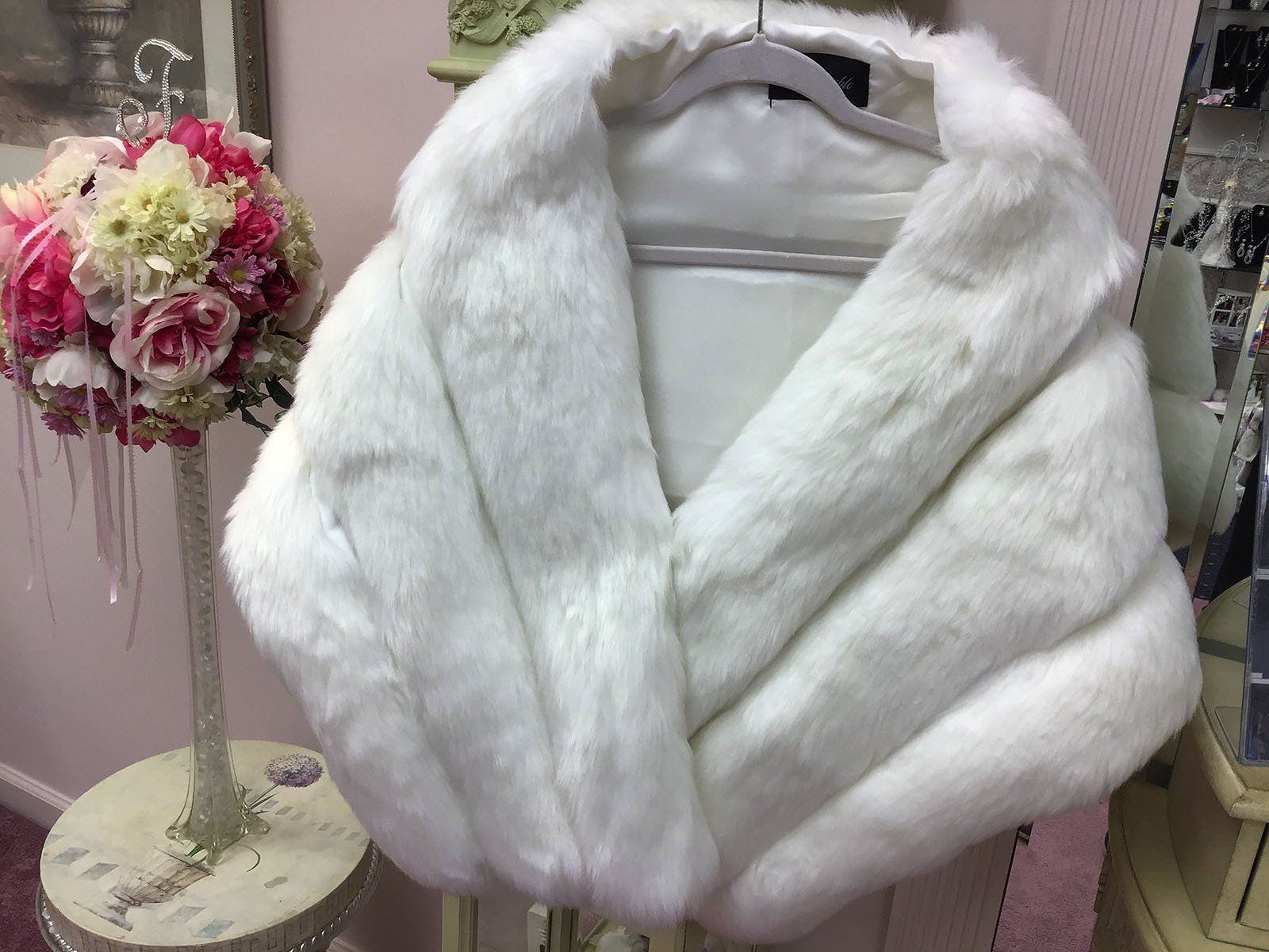 Faux fur in white