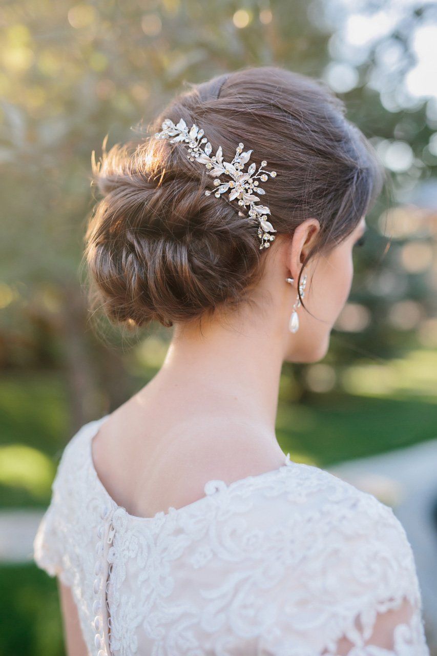 bride wearing beautiful headpiece