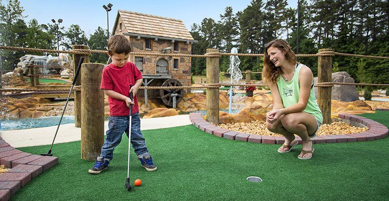 Mini golf course
