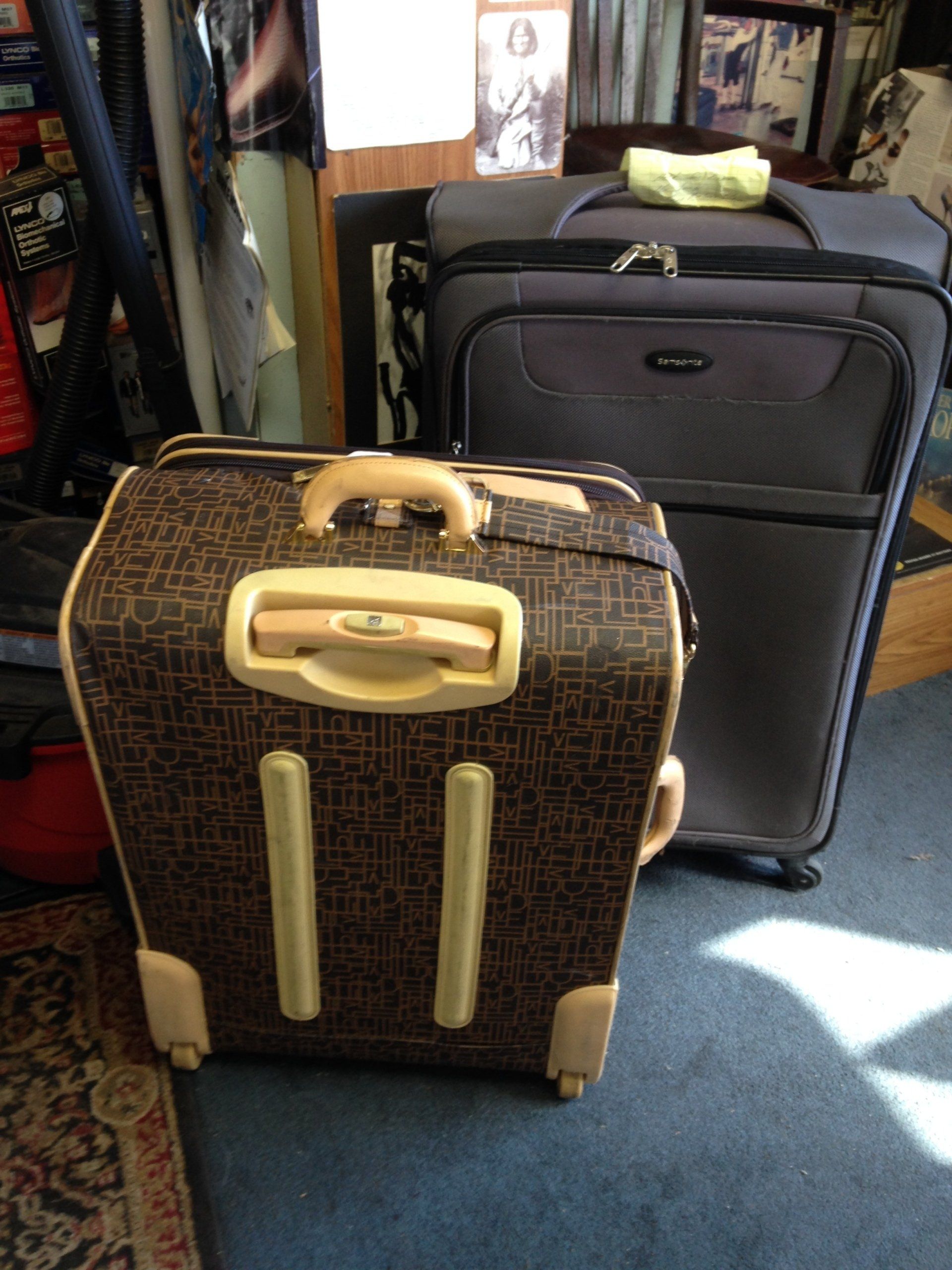 leather luggage repair near me