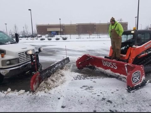monroe-grounds-maintenance