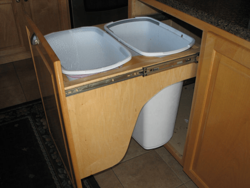 Double Garbage Pullout