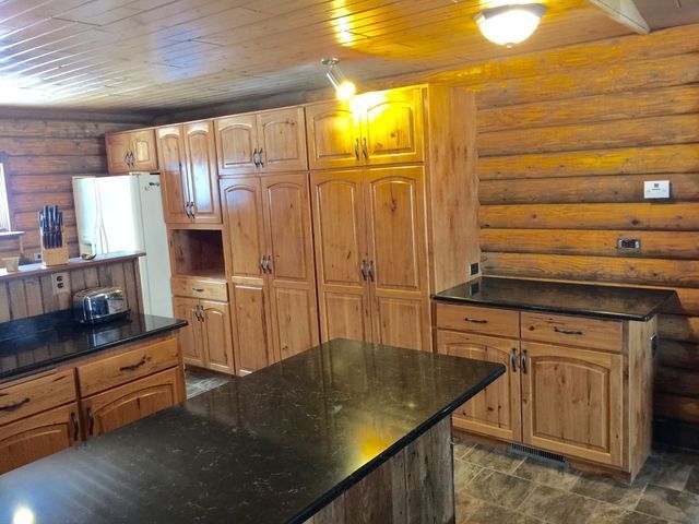 Kitchen cabinets drawers