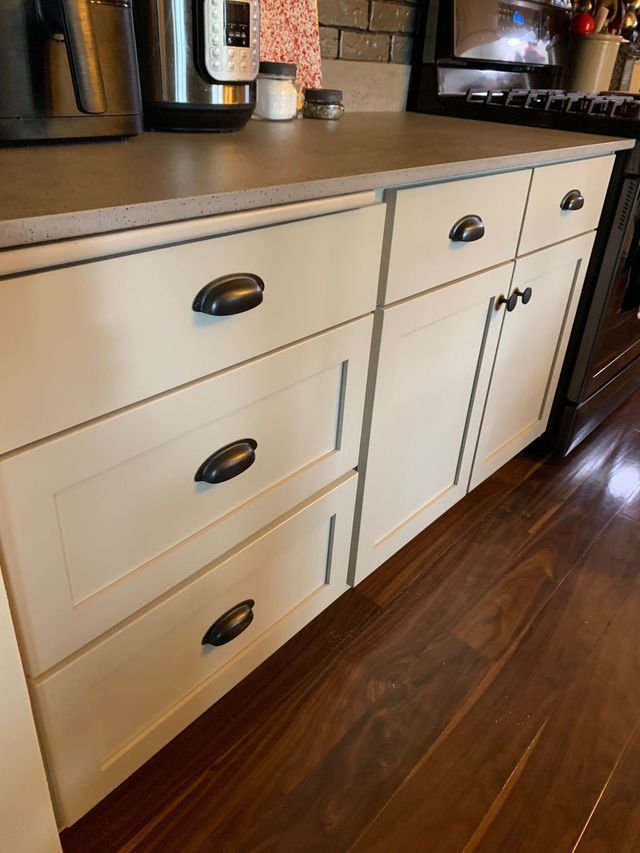 Kitchen cabinets drawers