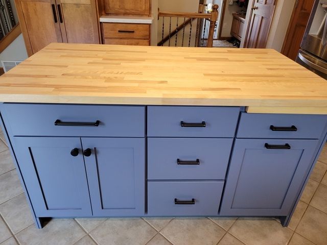 Kitchen cabinets drawers