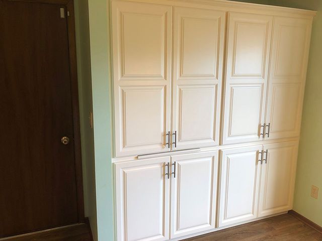 Kitchen cabinets drawers