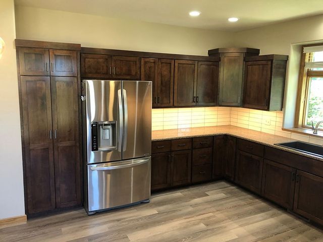 Kitchen cabinets drawers