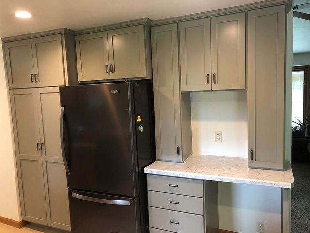 Kitchen cabinets drawers