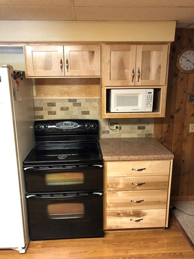 Kitchen cabinets drawers