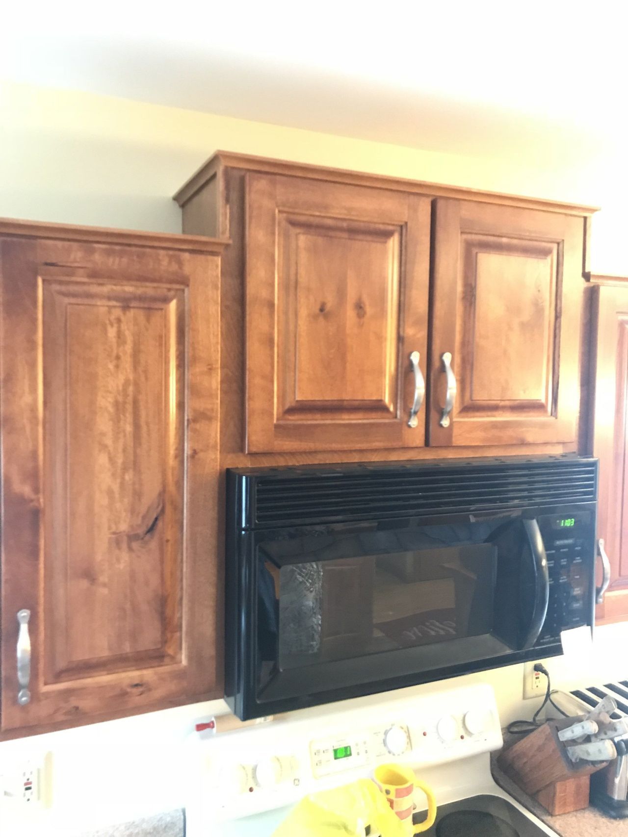 Kitchen cabinets drawers