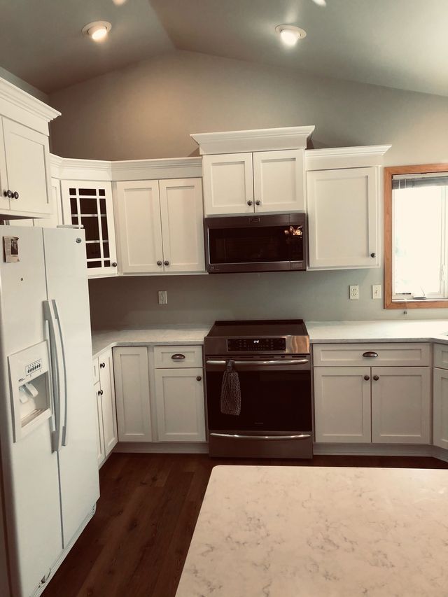 Kitchen cabinets drawers