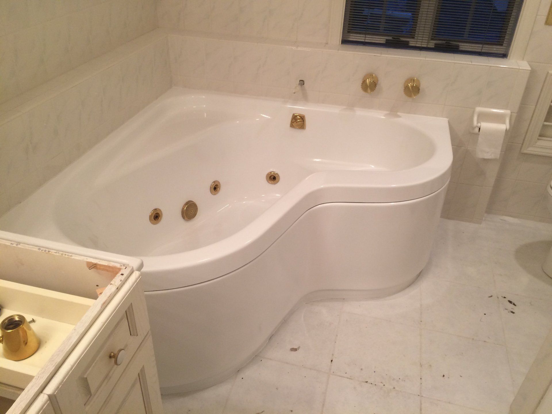 Pallidan Tub Refinishing services