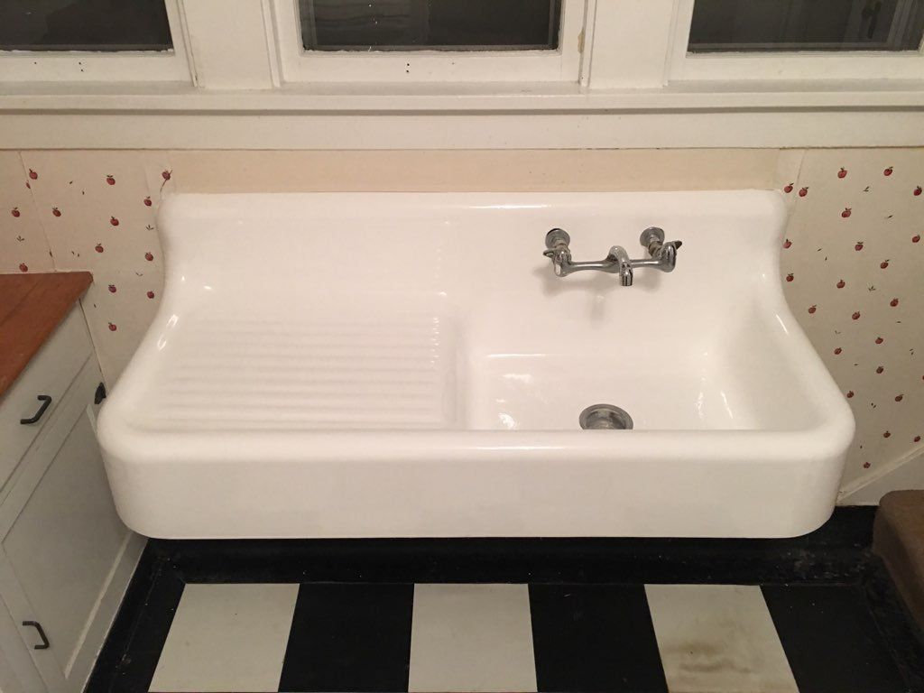Pallidan Tub Refinishing services