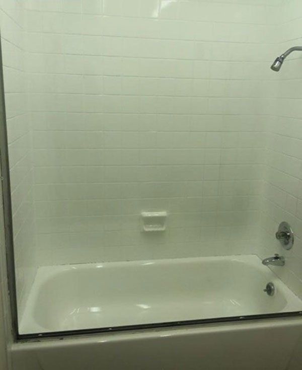 Pallidan Tub Refinishing services