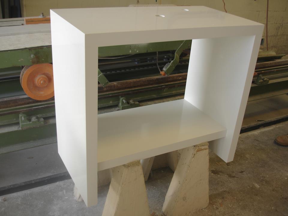 Chroma Thassos Vanity Stand