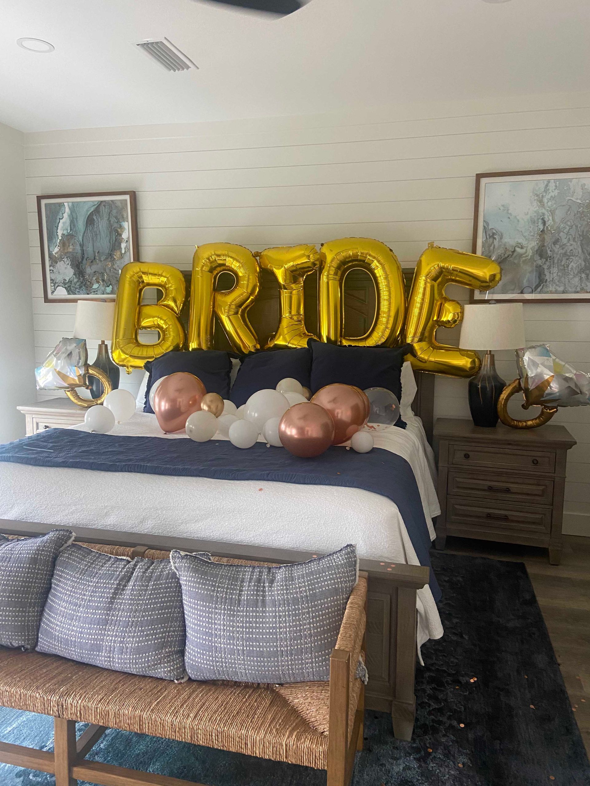 Bedroom decorated for a bride. Gold 