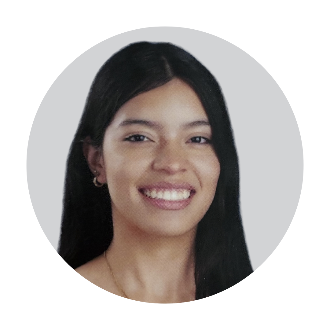 Cartoon camera with big eyes and rosy cheeks within a gray circle.