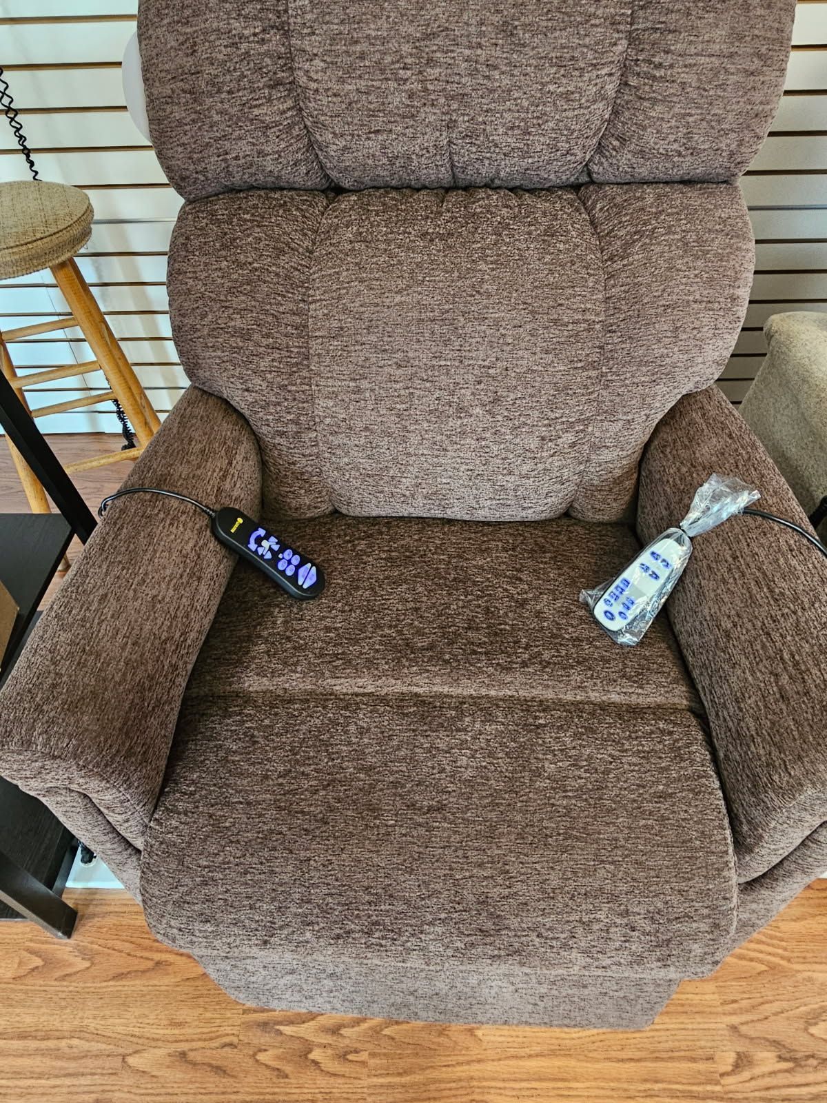 PR545MLA - Comforter w/Maxicomfort, Twilight & Heat and Vibration.