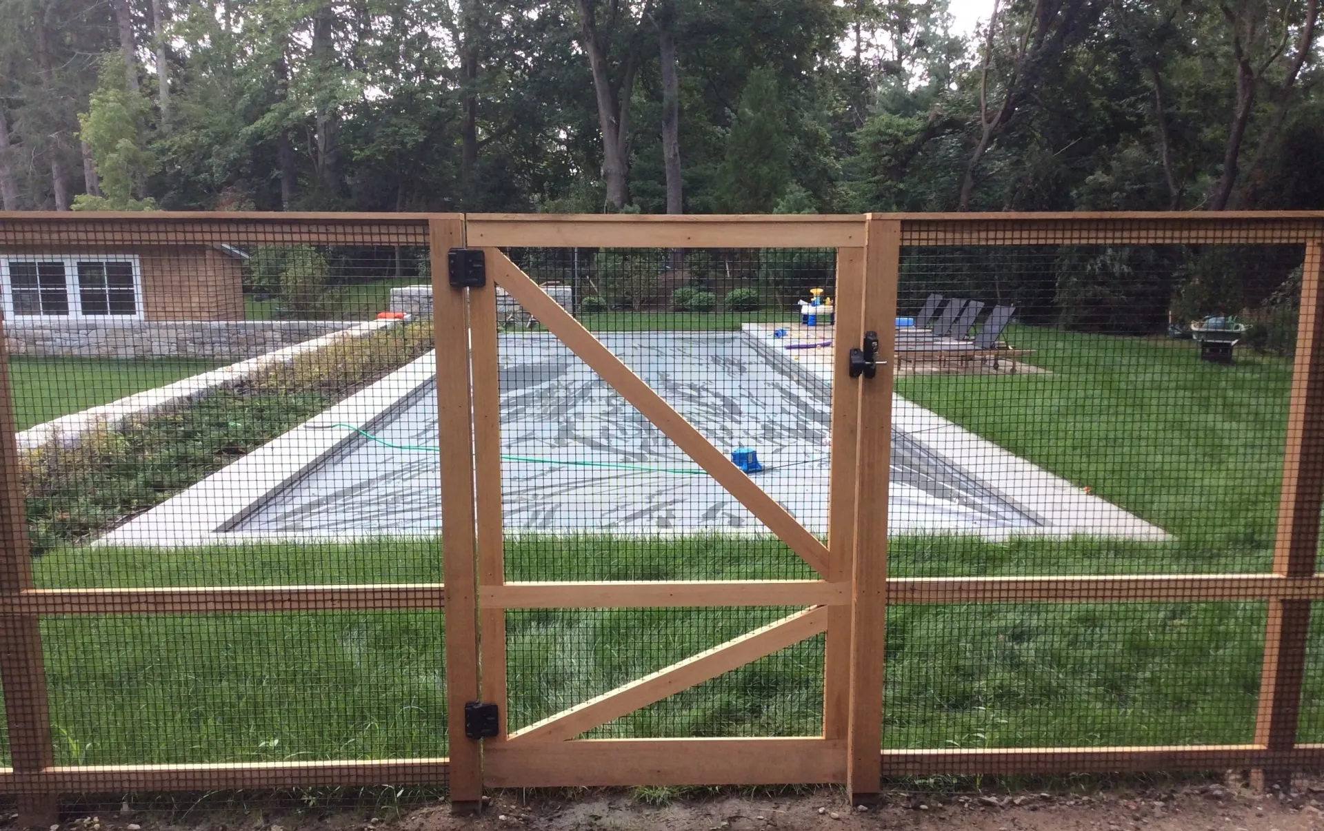 Wood Frame + Wire photo gallery