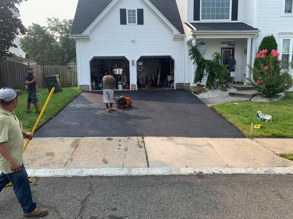 Driveway asphalt paving
