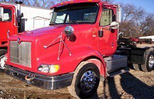 Tandem Axle Tractor